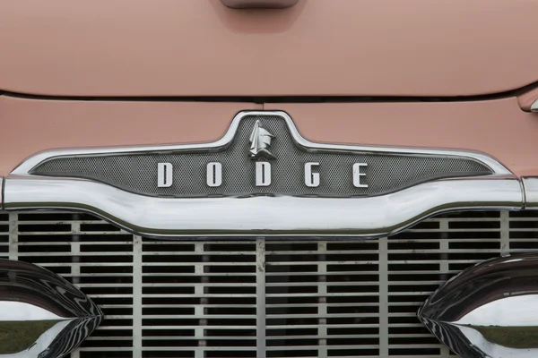 1959 Pink Dodge Coronet Car Grill View — Stock Photo, Image