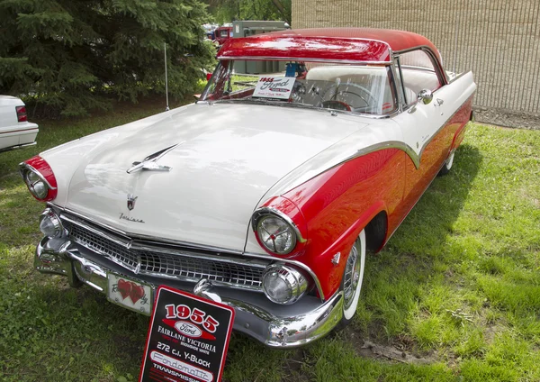 1955 Ford Fairlane Victoria Side View — Stok fotoğraf