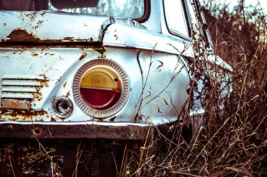 eski paslı araba
