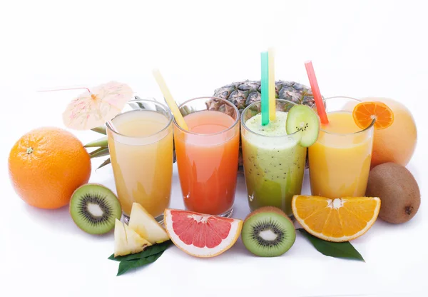 Fruit smoothies, zomer koele drankjes — Stockfoto
