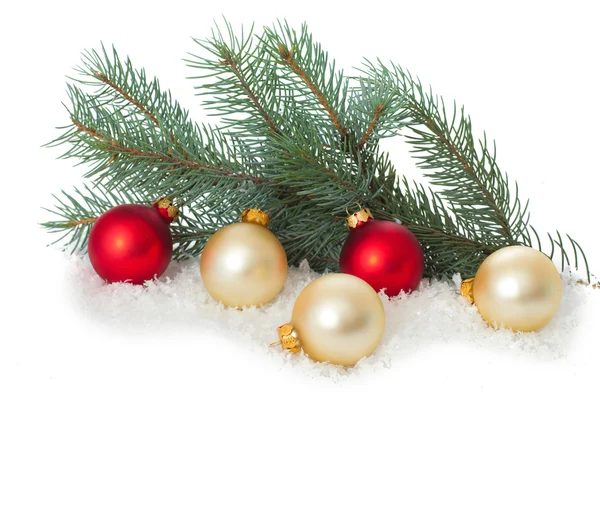 Kerstboom met kerstballen — Stockfoto