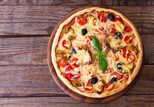 Italian Pizza with seafood. top view — Stock Image Italian Pizza with seafood. top view Stock Picture