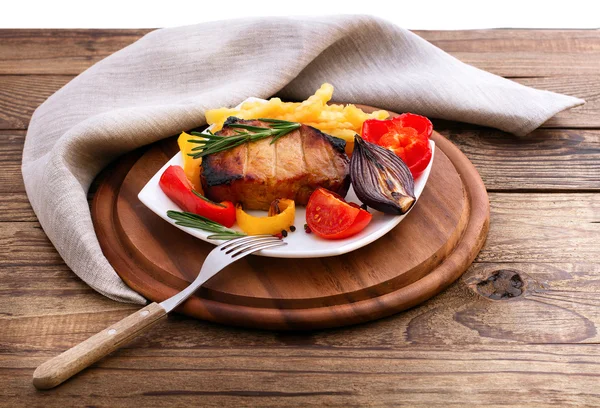 Lunch meat with vegetables, horizontally — Stock Photo, Image