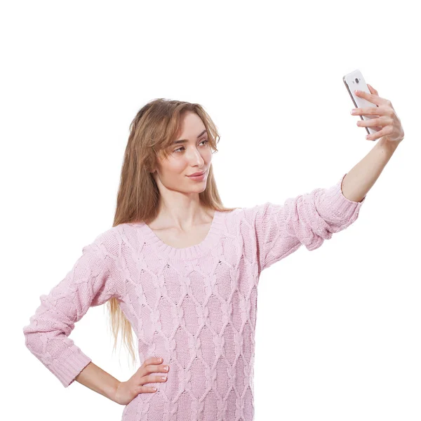 Mujer utilizando la aplicación en el teléfono inteligente —  Fotos de Stock