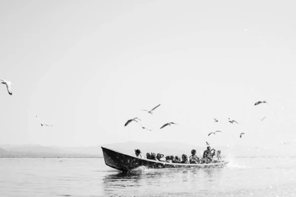 Inle Lake Nyaung Shwe Shan State Myanmar January 2020 Locals — Stock Photo, Image