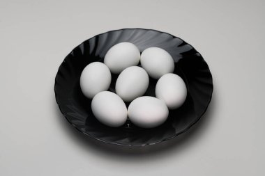          Mutlu Paskalyalar! Tatil pastası. Boyalı yumurtalar. Ortodoks dünyasının en neşeli ve en saygı duyulan tatili..           