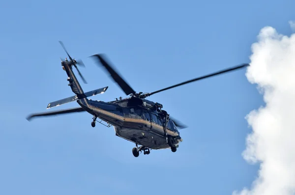 Heavy helicopter rear view — Stock Photo, Image