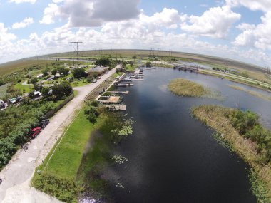 Süslü Everglades içinde tekne rampa