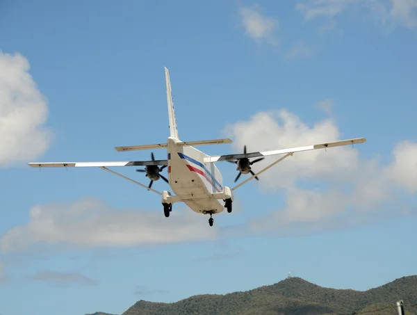 Vista posteriore dell'aeroplano dell'elica — Foto Stock