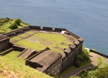Eski fortess St Kitts ve suyun