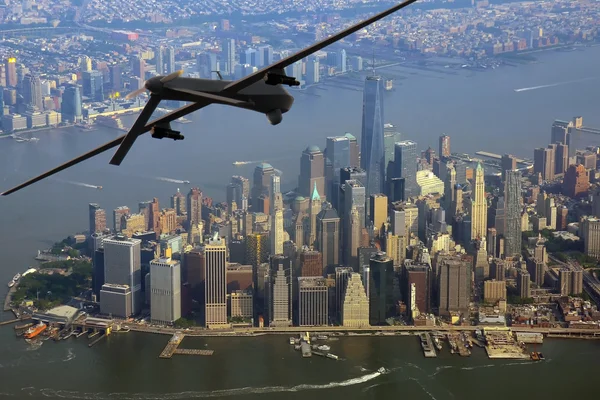 뉴욕시에 무인 비행기 — 스톡 사진