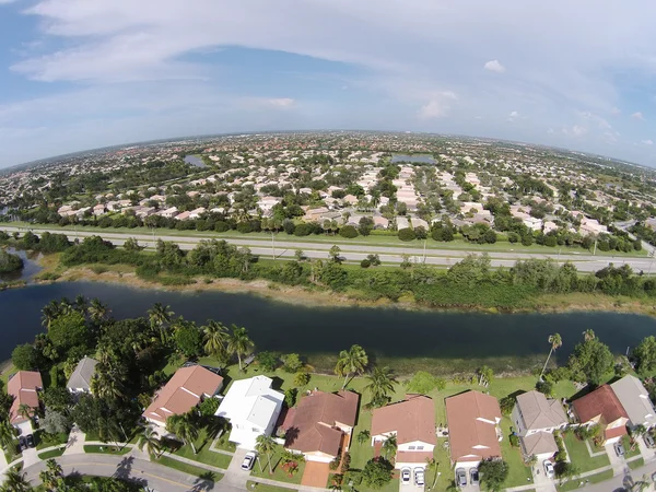 Podmiejskich domów w południowej Florydzie antenowe — Zdjęcie stockowe