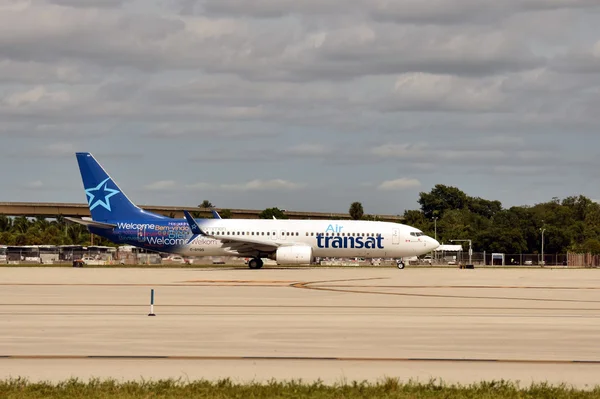 Air Transat jet de pasajeros — Foto de Stock