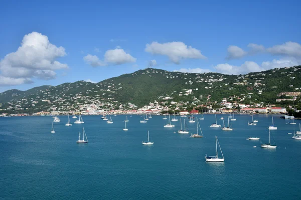 Ostrov v Karibiku scenérie ze St Thomas, Usvi — Stock fotografie