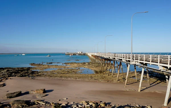 金伯利地区西海岸西澳大利亚的Broome Jetty和海洋景观 — 图库照片