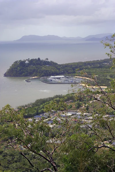 Vista do clube de iate de Cairns — Fotografia de Stock