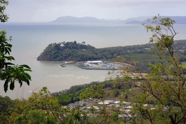 Cairns Yacht Club luchtfoto — Stockfoto
