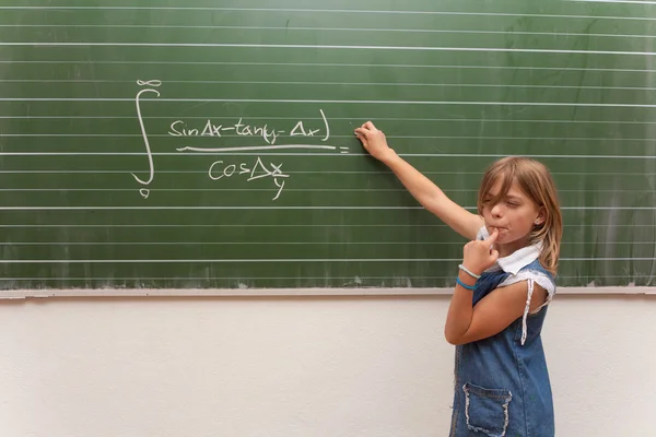 Small Schoolgirl Trying Solve Integral Equation Too Difficult Her She — Stock Photo, Image