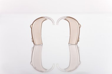 Yansıması ile işitme cihazları