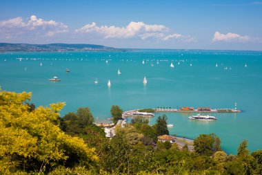 Tihany köyden Balaton Gölü