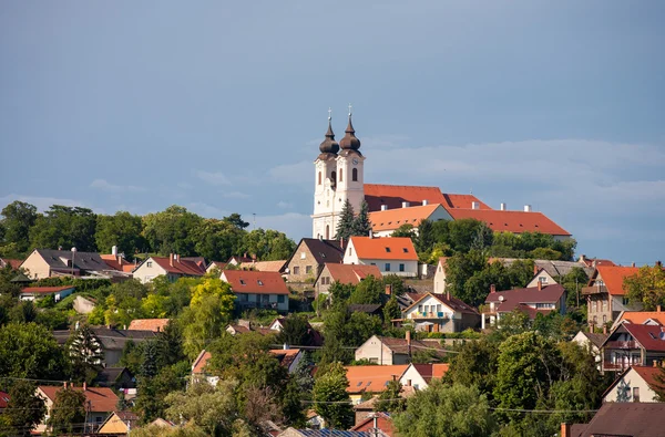 Tihany Köyü Benedictine Abbey ile — Stok fotoğraf