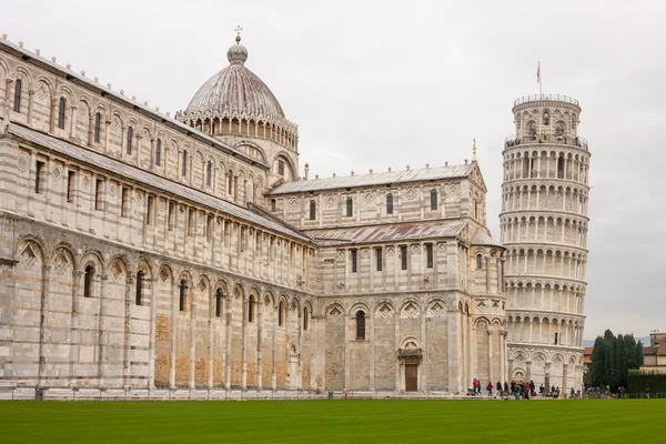 Leaning tower of Pisa — Stock Photo, Image