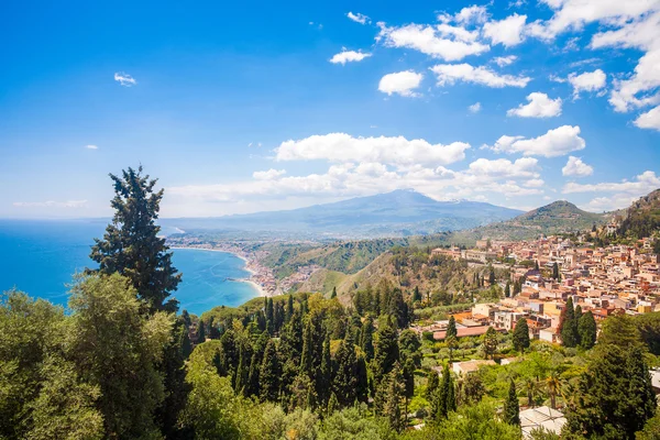 Taormina'nın Giardini Naxos Körfezi