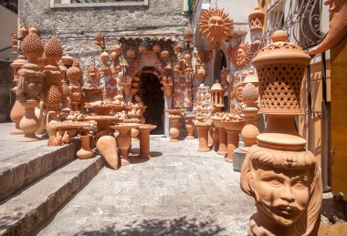 Açık Hediyelik eşya dükkanı