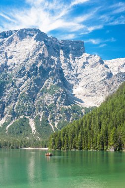 Lake Braies Dolomites içinde