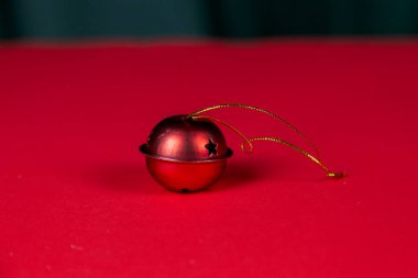 Yeni yıl dekorasyonu ve çerçevesi metin için uygun. Noel, tatil, gün sayma, çerçeve. Düz çizgi