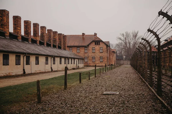 Auschwitz Polonia 2019 Valla Eléctrica Auschwitz Polonia Concepto Del Holocausto — Foto de Stock