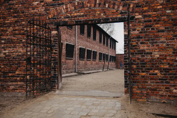 Auschwitz Polonia 2019 Muro Muerte Muro Negro Entre Bloque Bloque —  Fotos de Stock