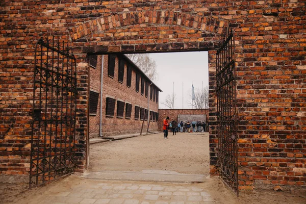 Auschwitz Polonia 2019 Muro Muerte Muro Negro Entre Bloque Bloque — Foto de Stock