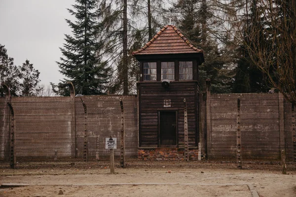 Auschwitz Polonya 2019 Polonya Auschwitz Elektrikli Çit Soykırım Kavramı — Stok fotoğraf