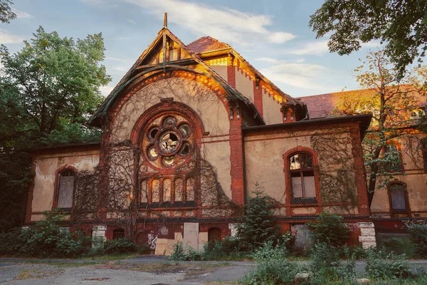 Beelitz Heilstatten Května 2012 Opuštěná Nemocnice Sanatorium Beelitz Heilstatten Berlína — Stock fotografie