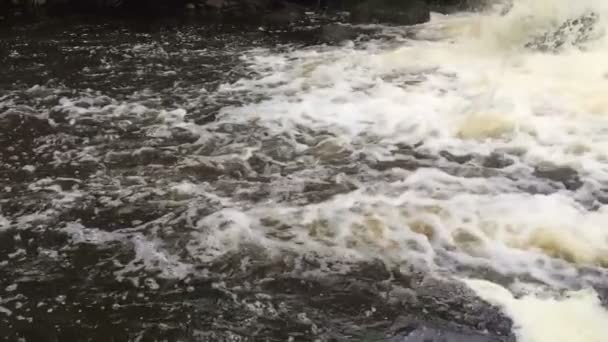 Водоспад у повільному русі — стокове відео