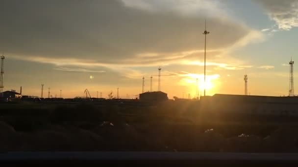 Viajando de carro. A vista da janela durante a condução — Vídeo de Stock