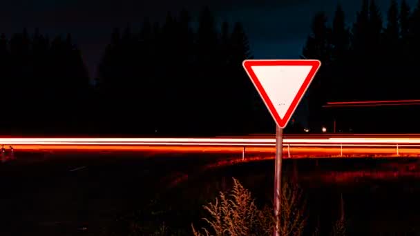 道路標識を与える方法 — ストック動画