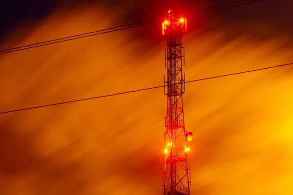 Antenna torre di comunicazione — Foto Stock