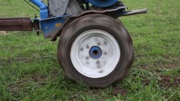 Tractor de rueda — Vídeos de Stock
