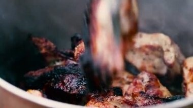 Izgara domuz kebap et.