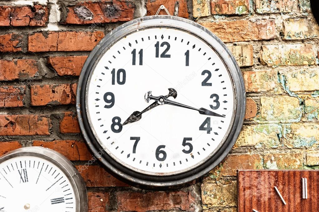 Clock On Exterior Brick Wall Stock Photo By Vaicheslav 108238110 - How To Hang Picture On Outside Brick Wall Clock On Exterior Brick Wall Stock Photo By Vaicheslav 108238110 - How To Hang Picture On Outside Brick Wall