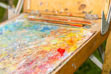 Palet ile açık Skethbook