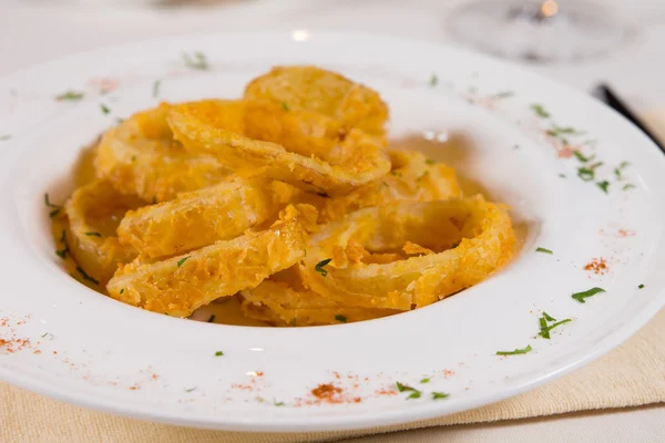 Tasty Fried Onion Rings on White Plate — Stock Photo, Image