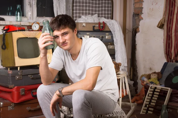 Drunk Man Holding Glass Bottle Looking at Camera — Stock Photo, Image