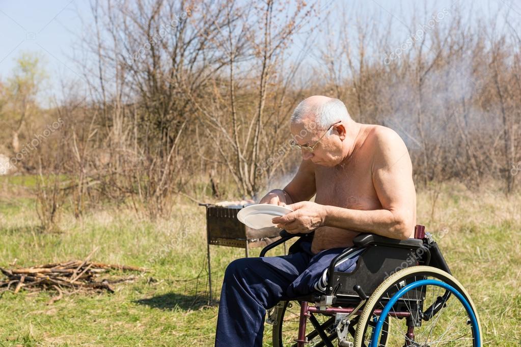 Risultati immagini per disabled old man