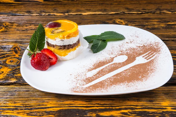 Decadent Fruit Dessert on White Platter with Mint — Stock Photo, Image