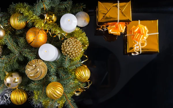 Gouden thema Kerstmis achtergrond — Stockfoto