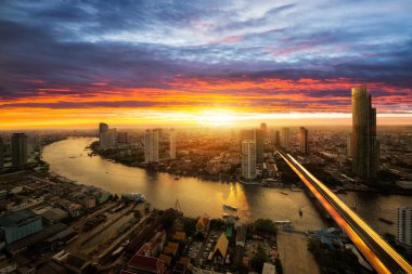 gün batımında Bangkok city