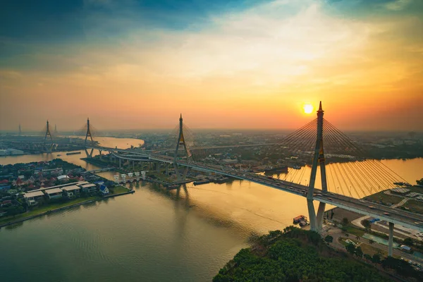 Prachtige Brug Rivier Landschappen Vogelperspectief Tijdens Zonsondergang Bangkok Thailand — Stockfoto